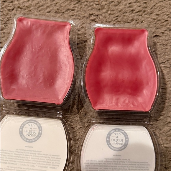 Berry Tart Scentsy Bars - Picture 2 of 2